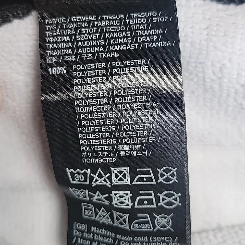 Killstar HAUNT IT COFFIN TOWEL - Picture 6 of 8